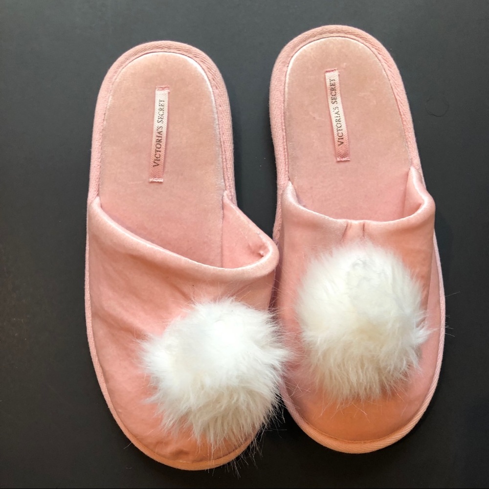Victoria’s Secret Pink Slippers